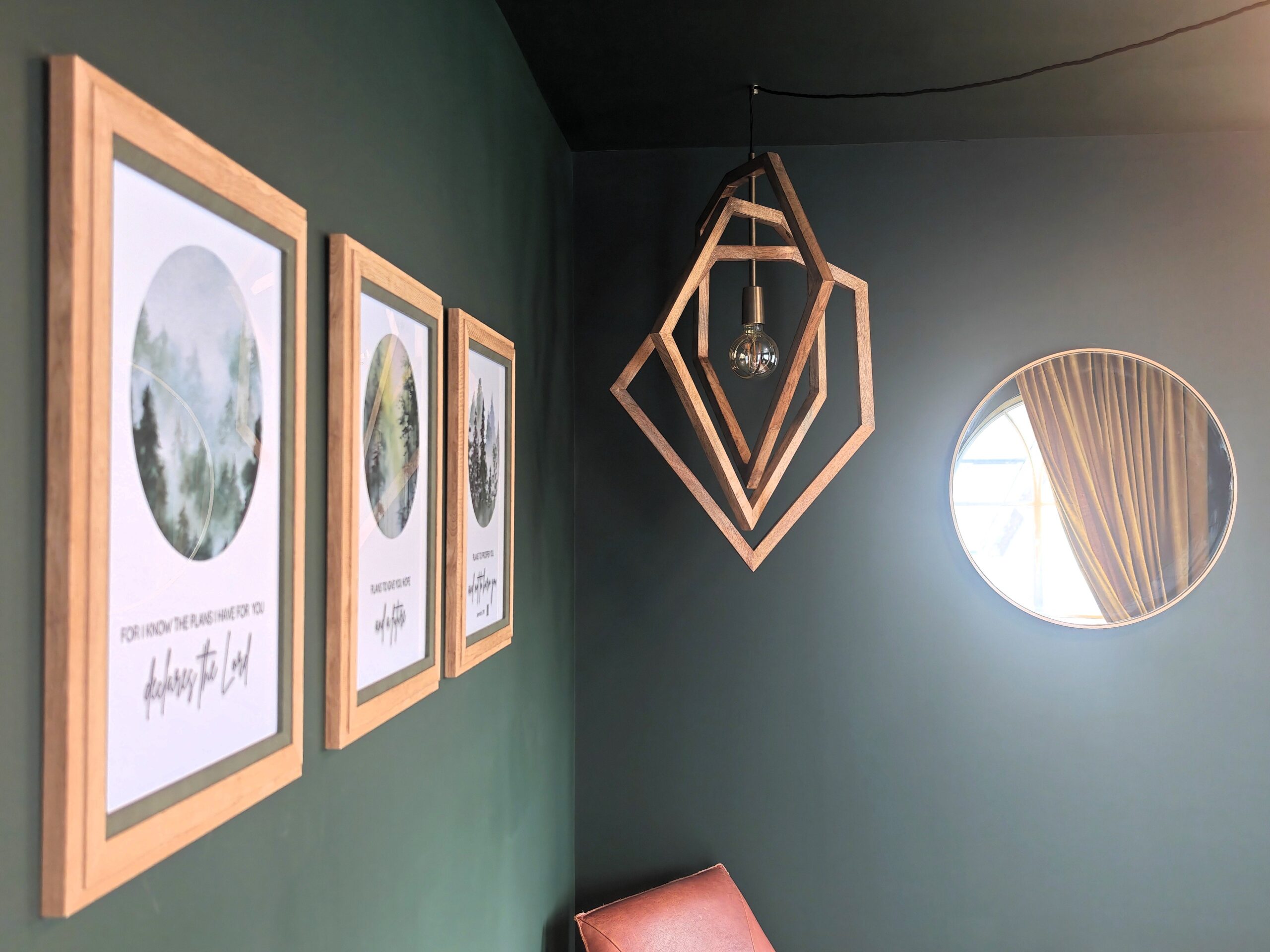 Forest Room – Artwork, Light & Mirror